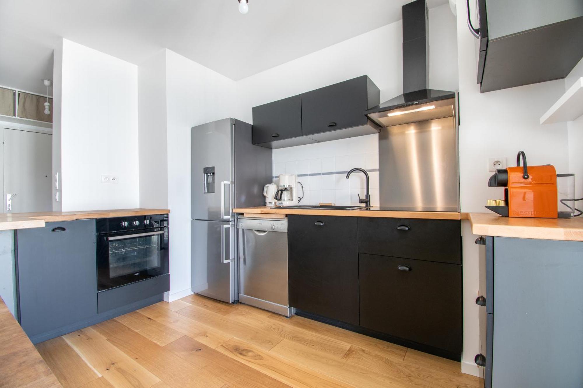 Cosy T2 De 50 M² Centre-Ville Avec Garage & Balcon Nantes Exterior photo